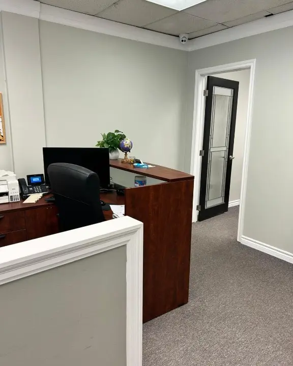Modern private office interior - commercial office space for rent Mississauga at 2600 Skymark Ave